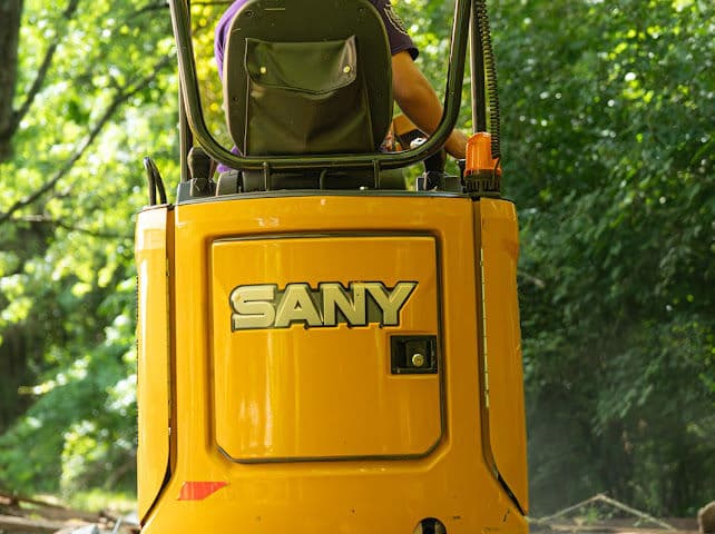 Gallery photos for We Bring the Right Equipment to Every Demolition Job: Image #4